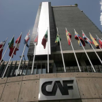 CAF aprueba un crédito para Ecuador por $ 800 millones, tras acuerdo técnico con el FMI